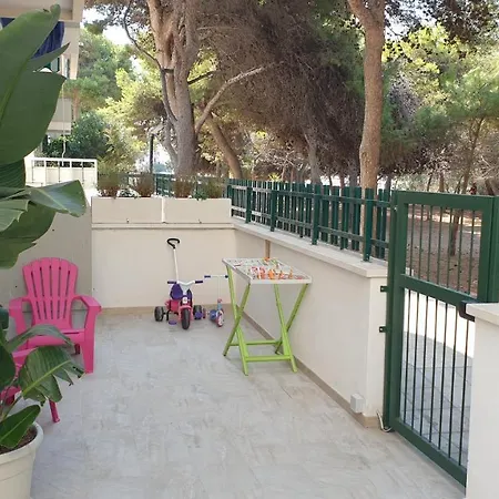 Fronte Pineta Mare Apartmán *